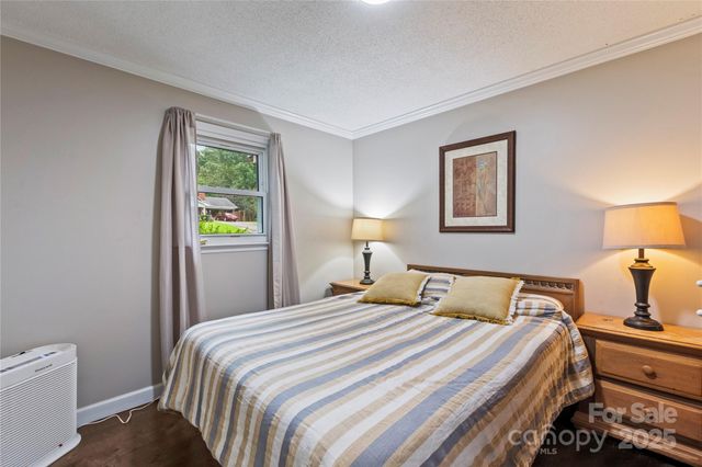 4515 Diamond Street, Hudson, NC 28638