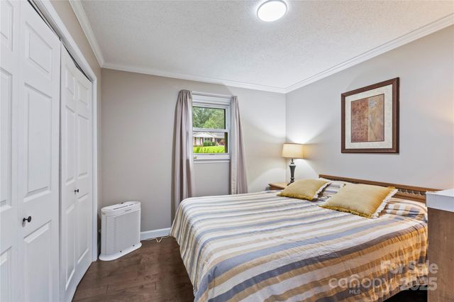 4515 Diamond Street, Hudson, NC 28638