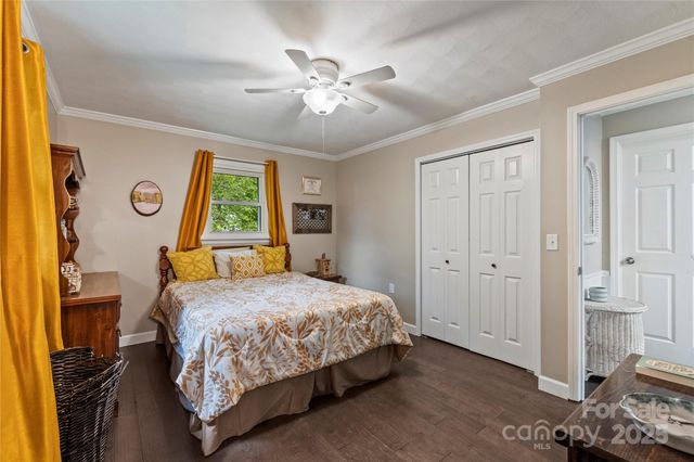 4515 Diamond Street, Hudson, NC 28638