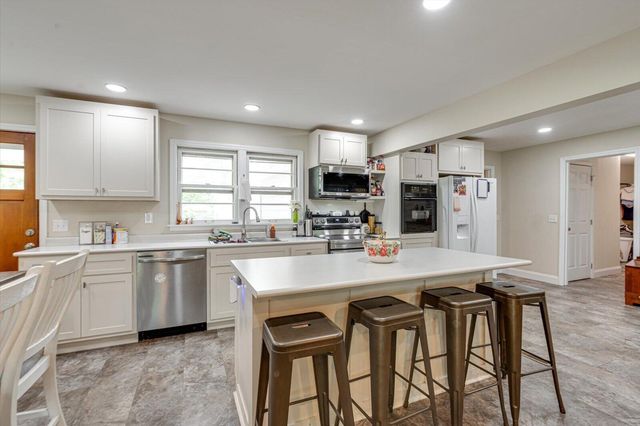 908 Highland Avenue, Jasper, TN 37347