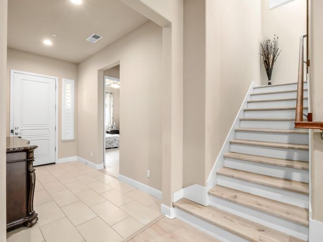 2127 Chennault Avenue, Clovis, CA 93611