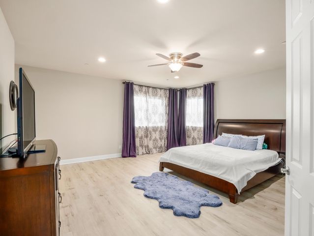 2127 Chennault Avenue, Clovis, CA 93611