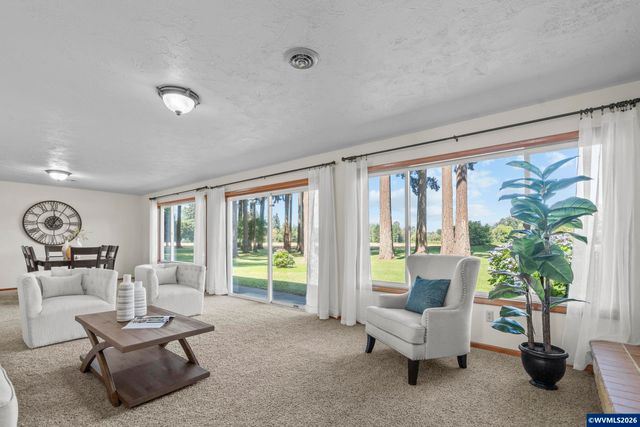 36765 Glaser Dr, Scio, OR 97374