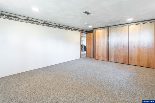 36765 Glaser Dr, Scio, OR 97374