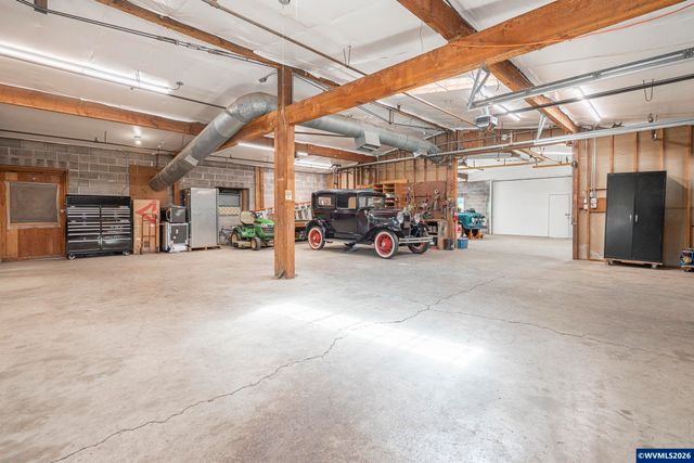 36765 Glaser Dr, Scio, OR 97374