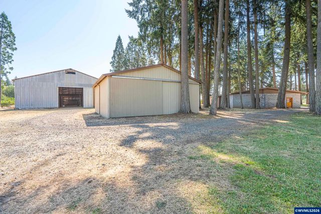 36765 Glaser Dr, Scio, OR 97374