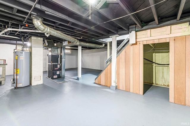 2022 Hollywood Place, South Bend, IN 46616