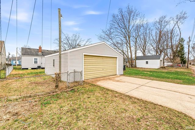 2022 Hollywood Place, South Bend, IN 46616