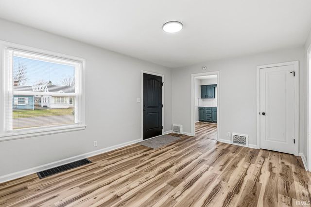 2022 Hollywood Place, South Bend, IN 46616