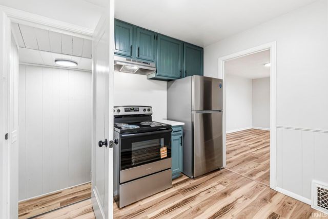 2022 Hollywood Place, South Bend, IN 46616