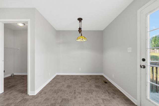 1232 Channelview Dr, Clarksville, TN 37040