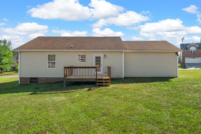 1232 Channelview Dr, Clarksville, TN 37040