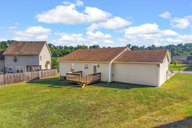 1232 Channelview Dr, Clarksville, TN 37040