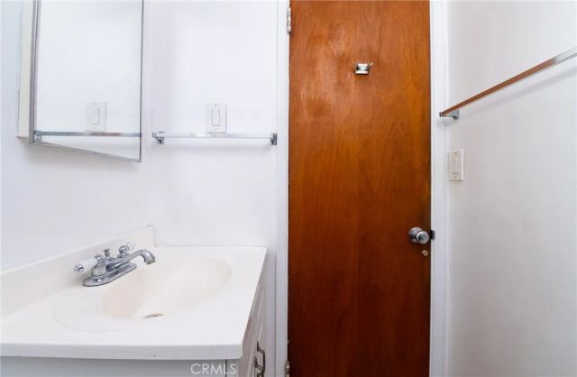 8135 Dacosta, Downey, CA 90240