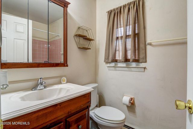 2 Catalina Court, Toms River, NJ 08753