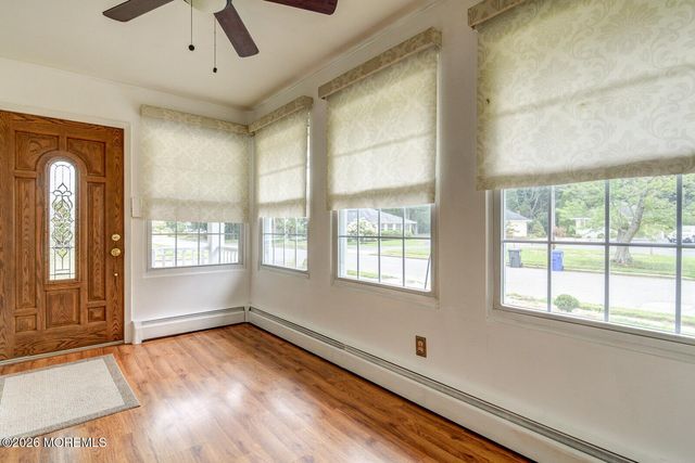 2 Catalina Court, Toms River, NJ 08753