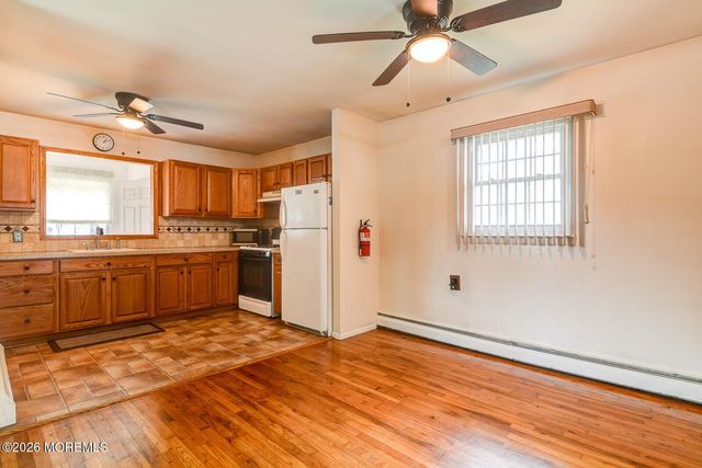 2 Catalina Court, Toms River, NJ 08753