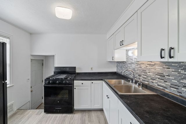 12216 S Carpenter Street, Chicago, IL 60643