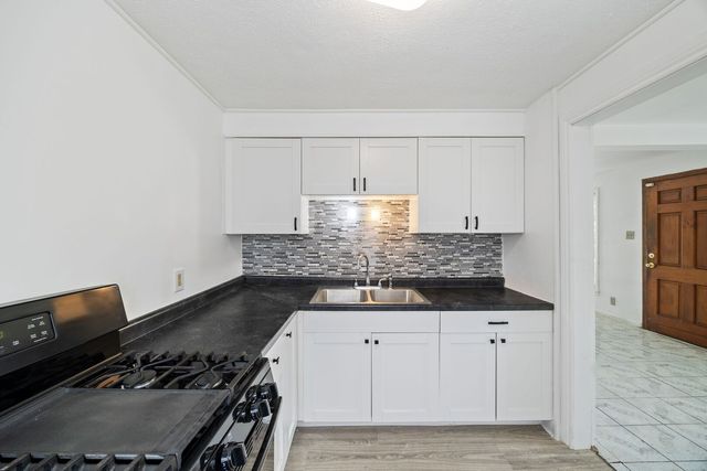 12216 S Carpenter Street, Chicago, IL 60643