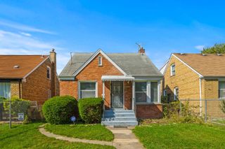 12216 S Carpenter Street, Chicago, IL 60643