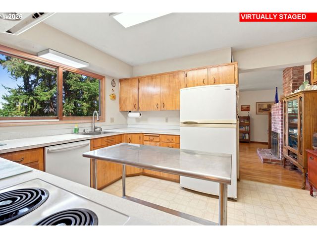 12950 Sw 135TH Ave, Tigard, OR 97223