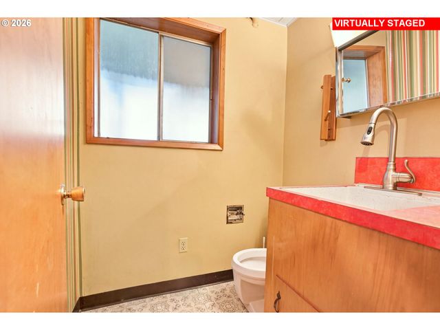 12950 Sw 135TH Ave, Tigard, OR 97223