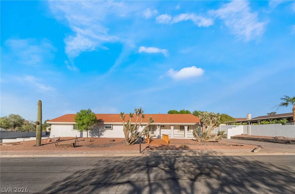 429 Crestway Road, Henderson, NV 89015 — exterior