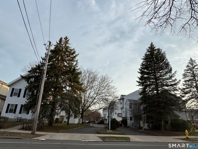 1012 Whalley Avenue 2, New Haven, CT 06515