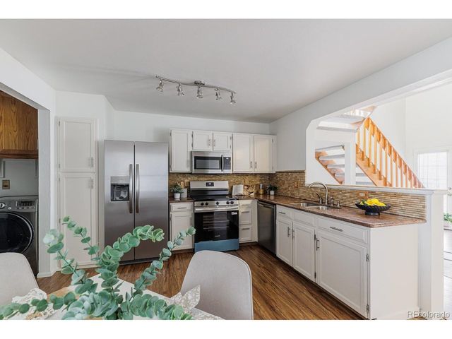 6877 S Dover Way, Littleton, CO 80128