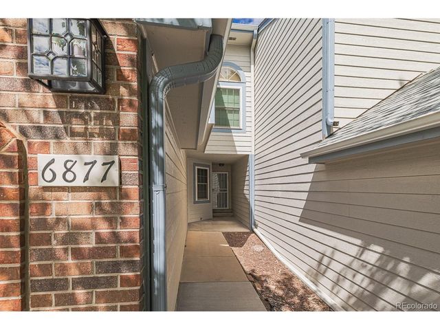 6877 S Dover Way, Littleton, CO 80128