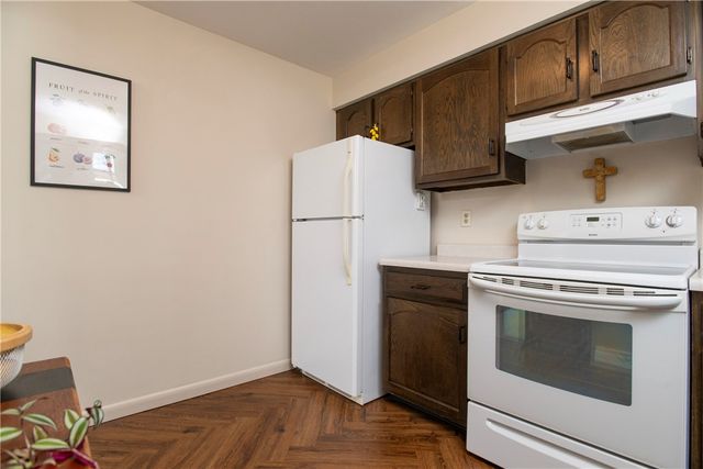 503 Kingsberry Ct, Ross Twp, PA 15237