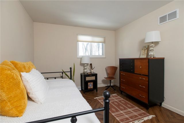 503 Kingsberry Ct, Ross Twp, PA 15237