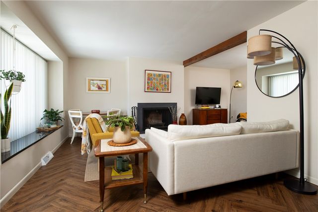 503 Kingsberry Ct, Ross Twp, PA 15237