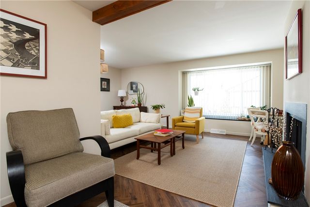 503 Kingsberry Ct, Ross Twp, PA 15237