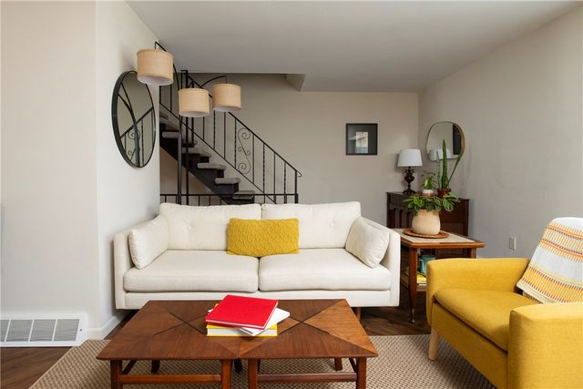 503 Kingsberry Ct, Ross Twp, PA 15237