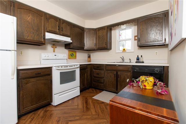 503 Kingsberry Ct, Ross Twp, PA 15237