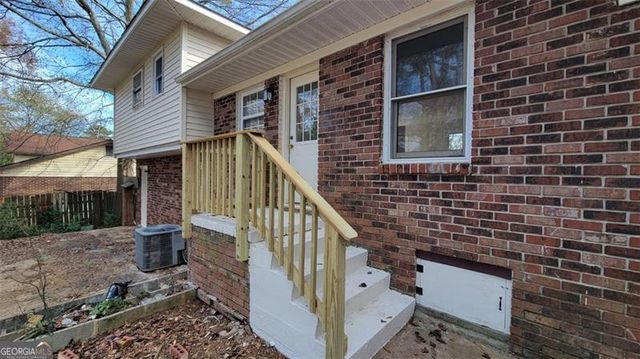 1590 FLICKER Road, Jonesboro, GA 30238