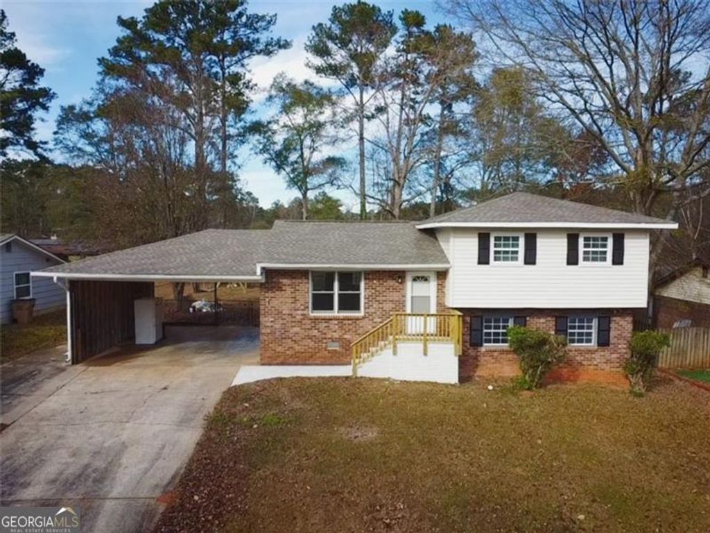 1590 FLICKER Road, Jonesboro, GA 30238