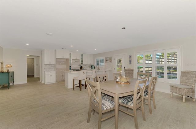 5628 CAPE LEYTE DRIVE, Sarasota, FL 34242