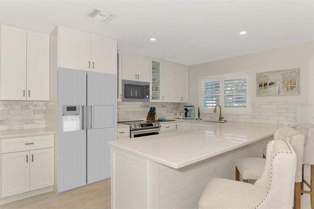 5628 CAPE LEYTE DRIVE, Sarasota, FL 34242