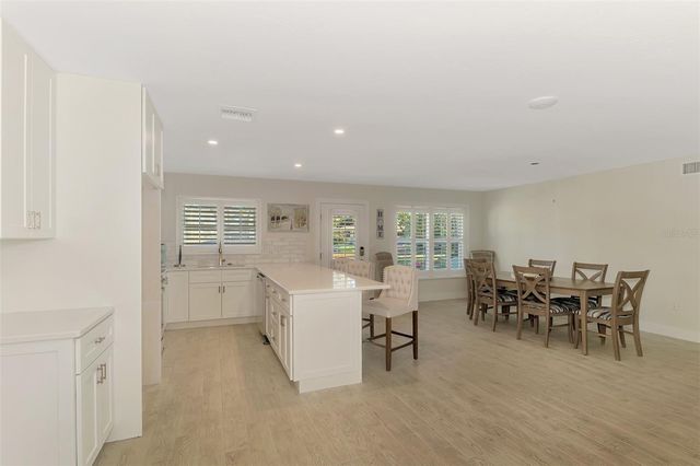 5628 CAPE LEYTE DRIVE, Sarasota, FL 34242