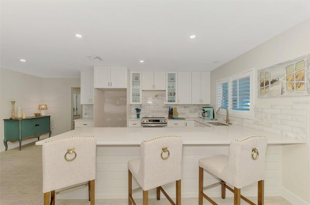 5628 CAPE LEYTE DRIVE, Sarasota, FL 34242