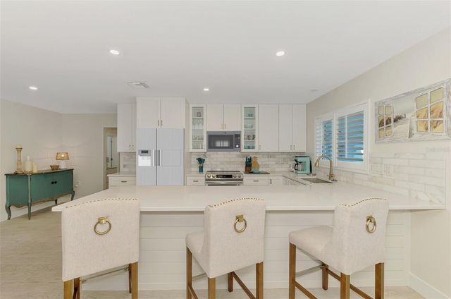 5628 CAPE LEYTE DRIVE, Sarasota, FL 34242