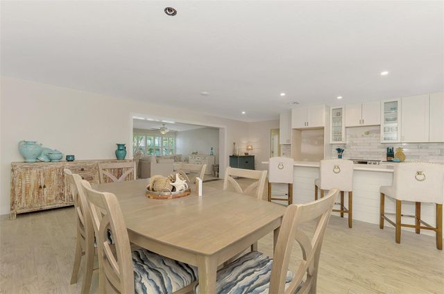5628 CAPE LEYTE DRIVE, Sarasota, FL 34242