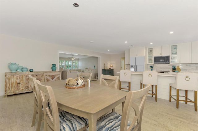 5628 CAPE LEYTE DRIVE, Sarasota, FL 34242
