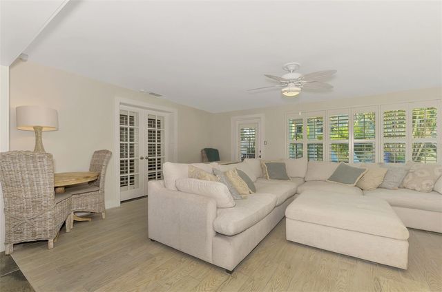 5628 CAPE LEYTE DRIVE, Sarasota, FL 34242