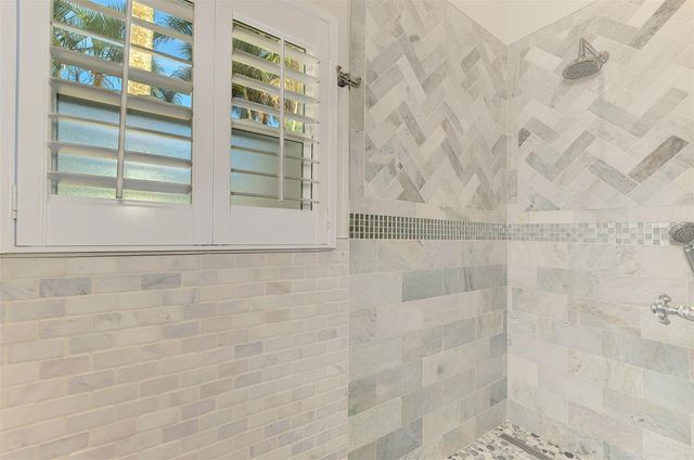 5628 CAPE LEYTE DRIVE, Sarasota, FL 34242
