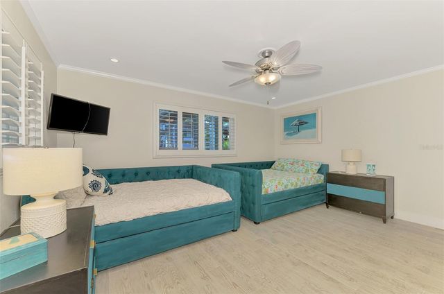 5628 CAPE LEYTE DRIVE, Sarasota, FL 34242