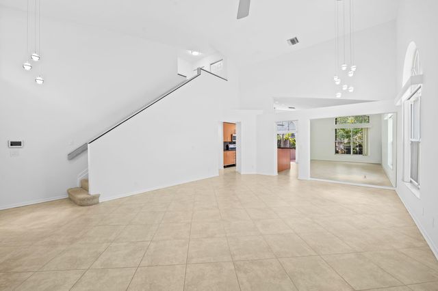 2712 Cayenne Avenue, Cooper City, FL 33026