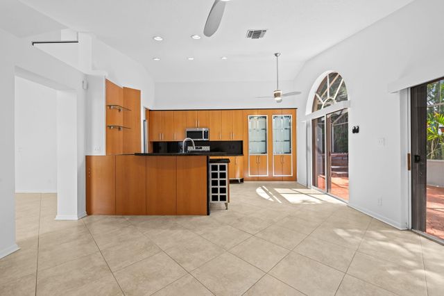 2712 Cayenne Avenue, Cooper City, FL 33026